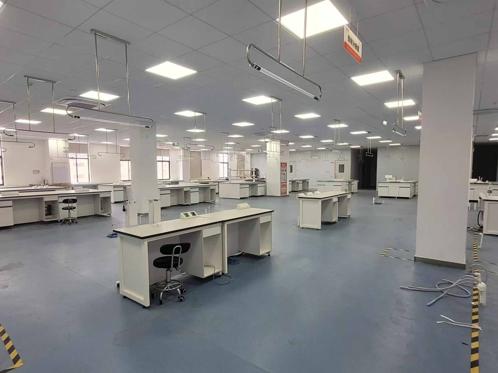 ���ۦ�3000ƽ�׾��b�ު�Ժ�t�W(xu��)��(sh��)���